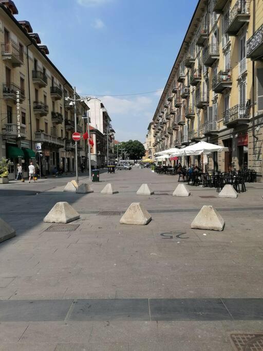 Appartamento Torino-Zona Politecnico Exteriör bild